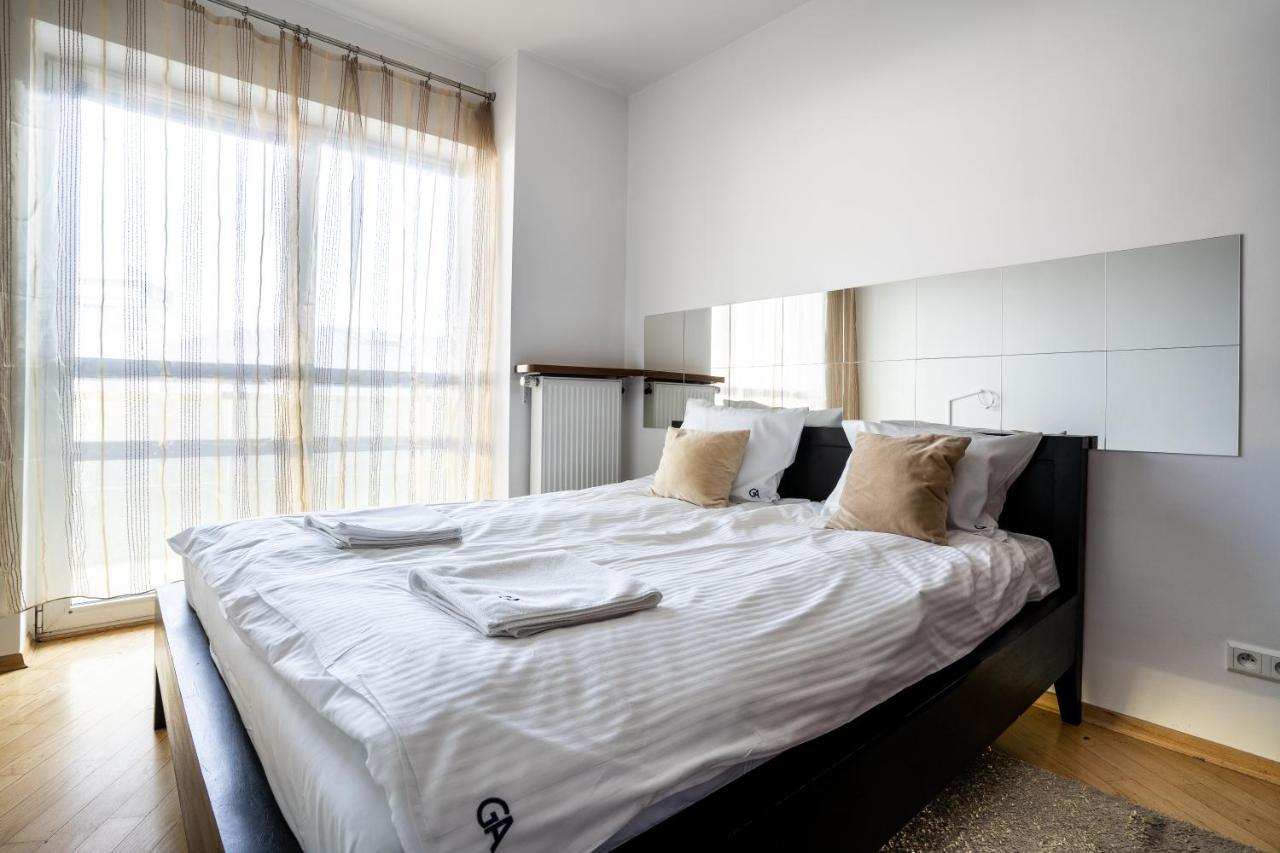 وارسو Apartament Platinum Towers - Golden Apartments - One Bedroom المظهر الخارجي الصورة